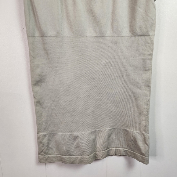 Yummie Heather Thompson Gray Shaping Tank Top Shapewear size Medium Large - Picture 3 of 4